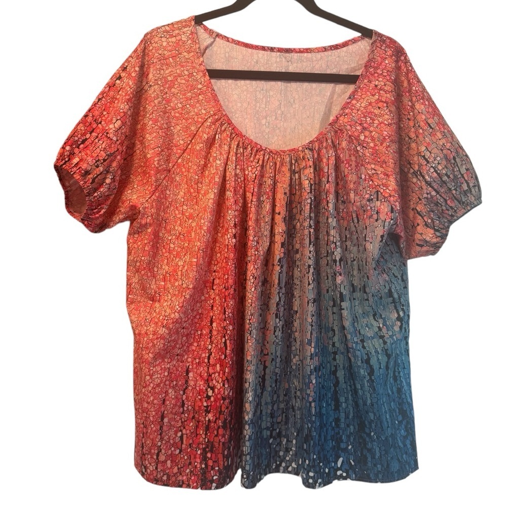 Woman’s multicolored scoop neck, short sleeve top, size 2X